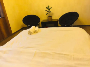 Apartment near Dry Bridge