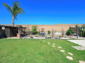 Spacious Family Retreat w Garden & Modern Comfort!