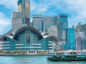 Renaissance Hong Kong Harbour View Hotel