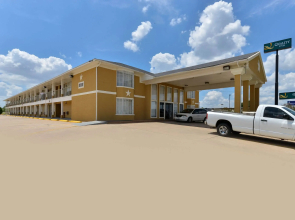 Quality Inn Gonzales