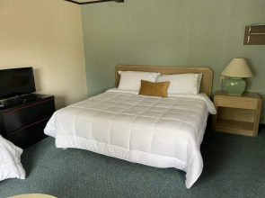 Gatehouse Motel