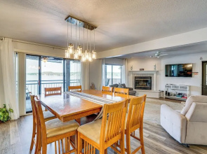 Boat Slip & Pool Access at Lake Ozark Condo!