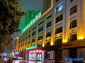 GreenTree Inn Express Hotel (Fuyang Shuangqingwan Park Branch)