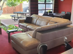 De Vine Martinborough 14a Cologne