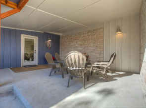 The Homestead Carriage House