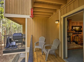 Cozy Ski Chalet < 3 Mi to Winter Park Resort!
