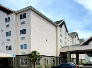 Holiday Inn Express Portland East, an IHG Hotel