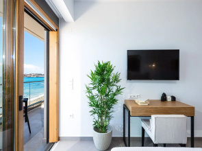 North Coast Seaside Suites