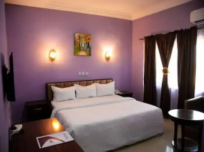 Udeme Hotels