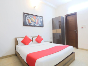 SPTO ON 72757 Gold Guest House