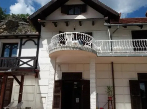 Valcsics Villa Panzio