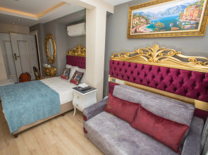 Atlantis Royal Hotel