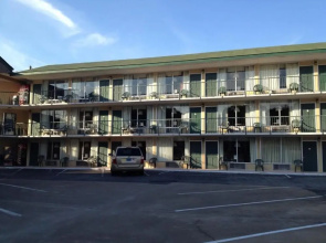 Green Valley Motel