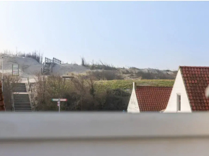 Bright Apartment Near Beach