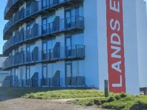 Hotel Lands End