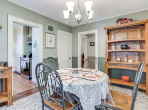 2 Mi to Mohegan Sun & Dtwn: Home in Norwich