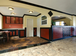 Budget Host Inn Arlington