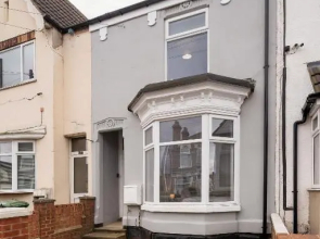 Modern & Beach Location & Contractors & Leisure & Garden