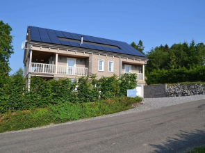 Cozy Chalet in Septon with Sauna and Jacuzzi