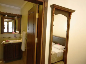 Alarga Sail Boutique Hotel & Yacht Club