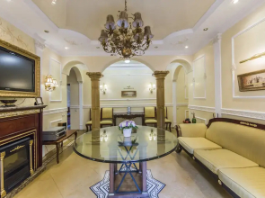 Luxurious Classic Apartment Bessarabka