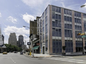 Kislak 302 Spacious 1BR in Heart of Downtown