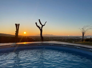 Yorgos, amazing sunset view house