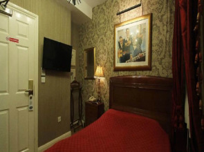 Opulence Boutique Hotel