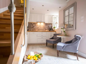 lianelia boutique village house