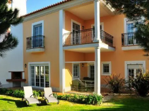 Townhouse Beach Pool Silver Coast C1