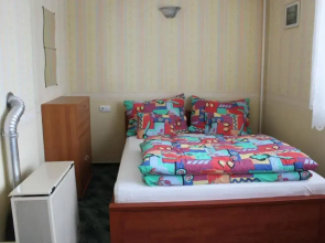 Pine Wood Apartment 5