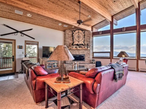Falcon Rest: A Deluxe Angel Fire Mountain Retreat!