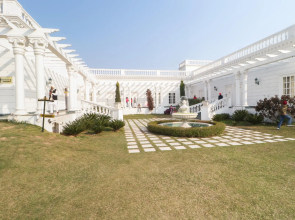 OYO 70038 The Heritage Palace