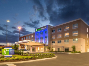 Holiday Inn Express & Suites Tampa North - Wesley Chapel by IHG