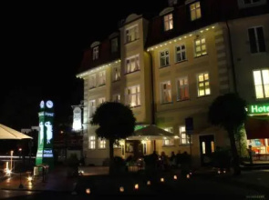 An der Persiluhr Stadt-gut-Hotel