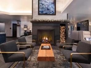 Vail Village King Hotel Room