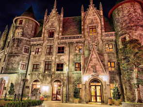 Mercure Danang French Village Bana Hills