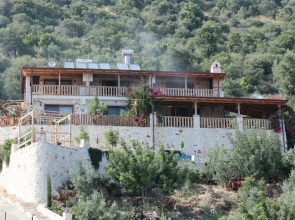 Istlada Tas Ev Apart