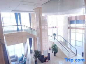 Runze Huayang Hotel (Ningxia Medical University Affiliated Hospital South Bus Station)