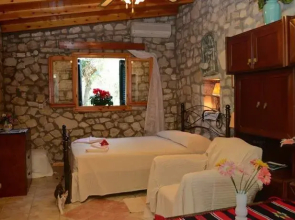 Rea & Soula Apartments