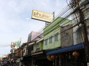 OYO 1054 Phuket Backpacker Hostel