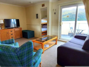 Loch Rannoch Highland Club Lochside Lodge 07