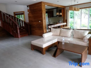 Standard Villa
