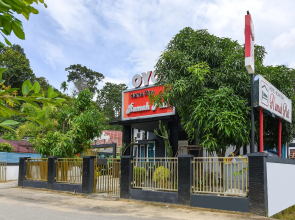 OYO 1074 Homestay Rumah Puti