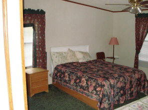 Comfort Green Motel