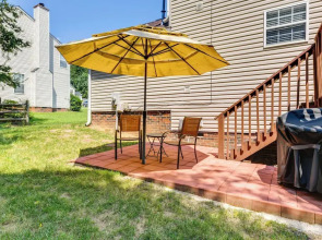 Charlotte Family Retreat w/ Deck, Near Uncc!