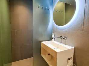 Zedwell Piccadilly Circus