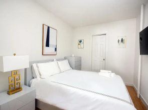 Prime Upper West Side Location 1 Bedroom Apt