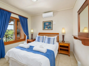 San Lameer Villa Rentals 10414/5