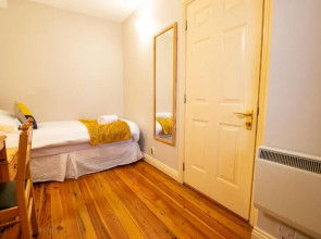 The Harbour Mills, The Willow by Shortstays